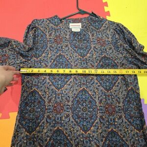 Vintage SNAZZIE SOLO Blouse Size 12 Made in Canada Rayon Wool Blend Paisley Blue
